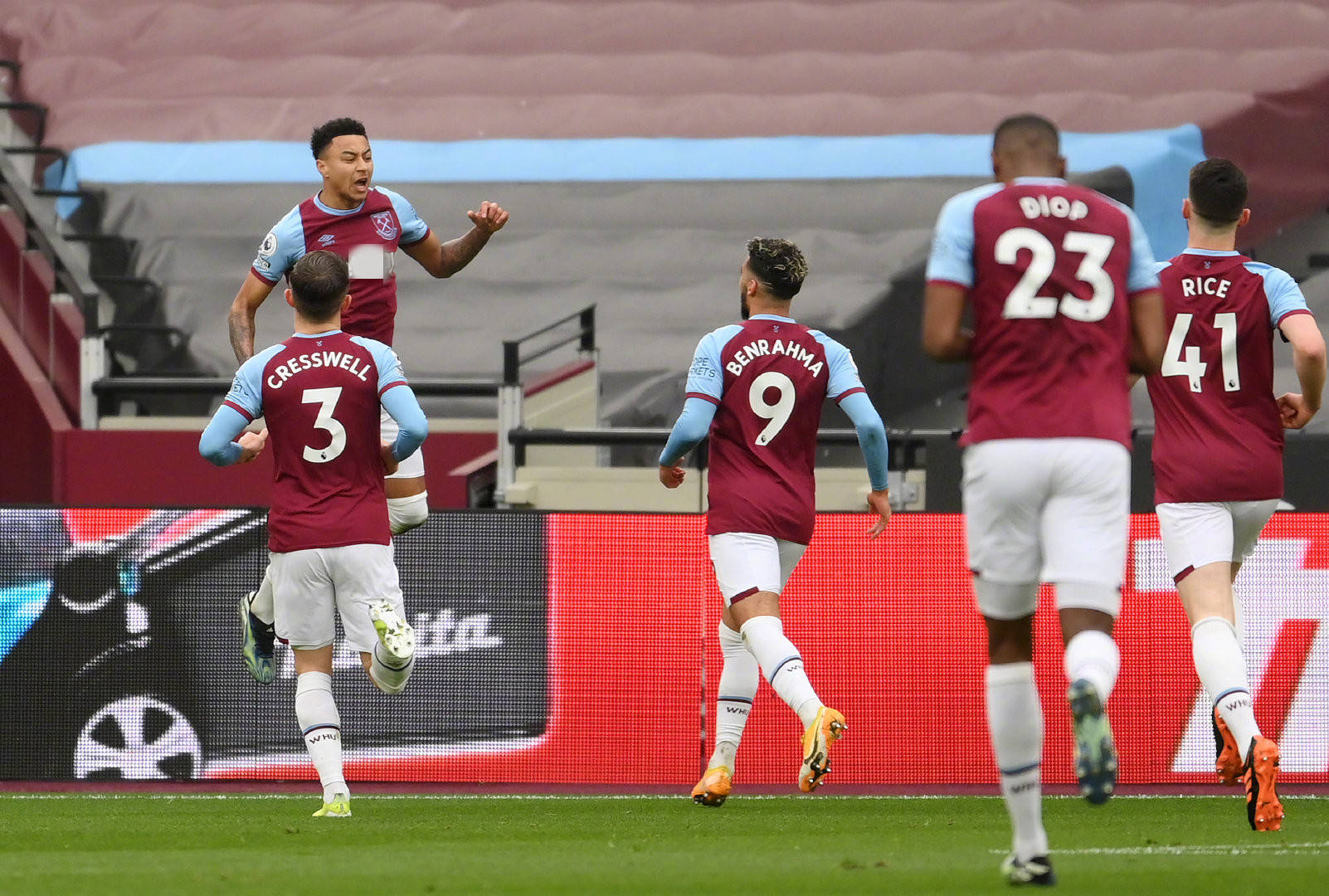 雄鹿的比赛 雄鹿的比赛