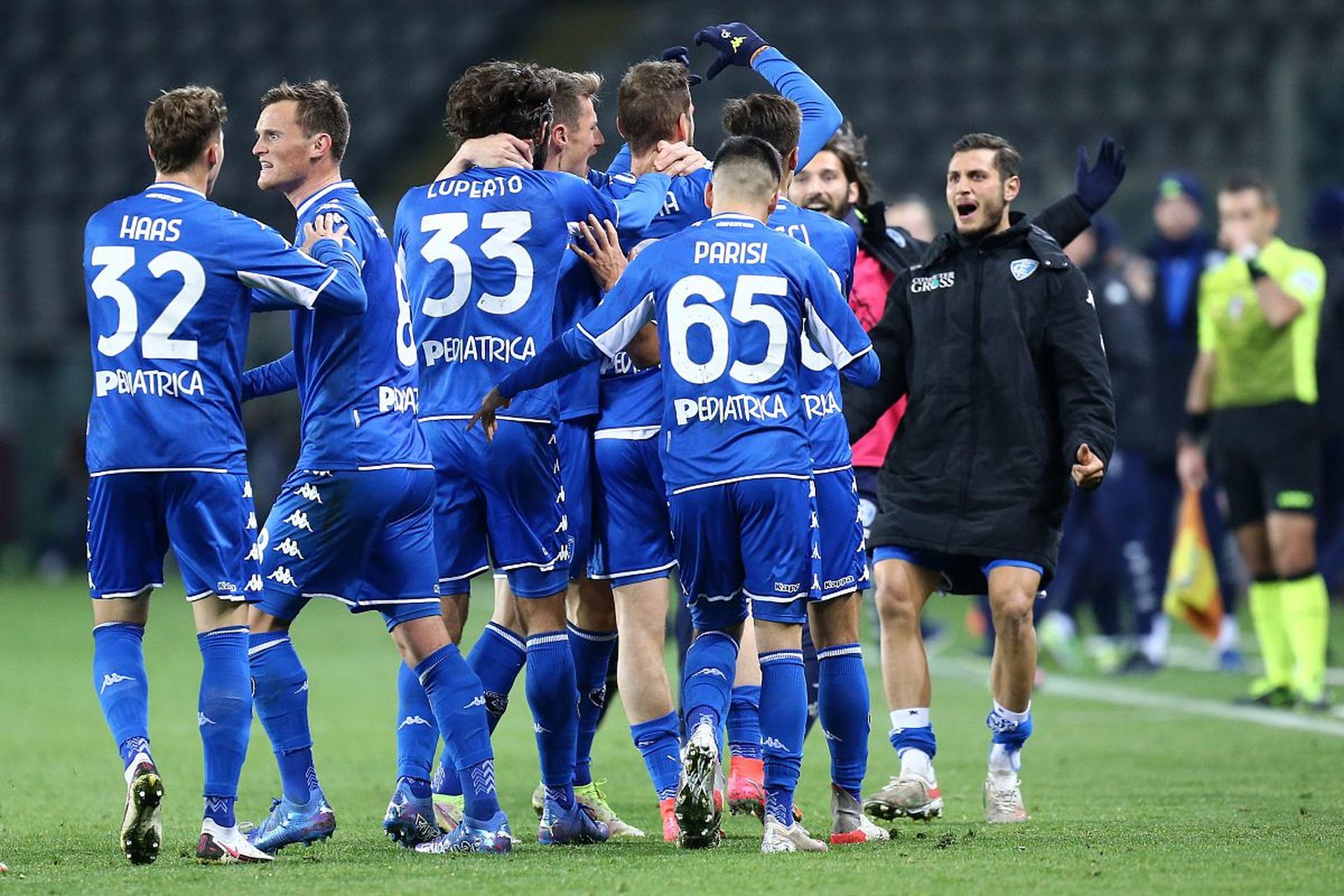 中通过默契 中通过默契